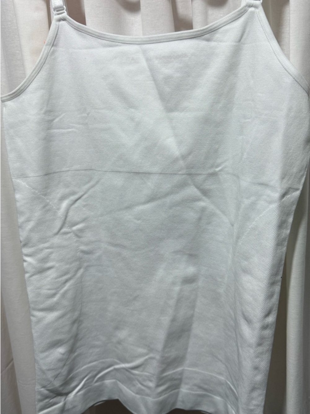 Shapermint White Scoop Neck Cami Tank - Picture 4 of 4